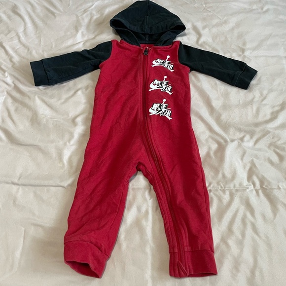 *SOLD* Nike Outfit Lot - Picture 7 of 9